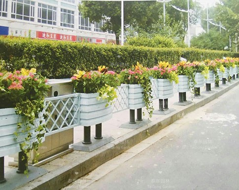 PVC花箱護(hù)欄