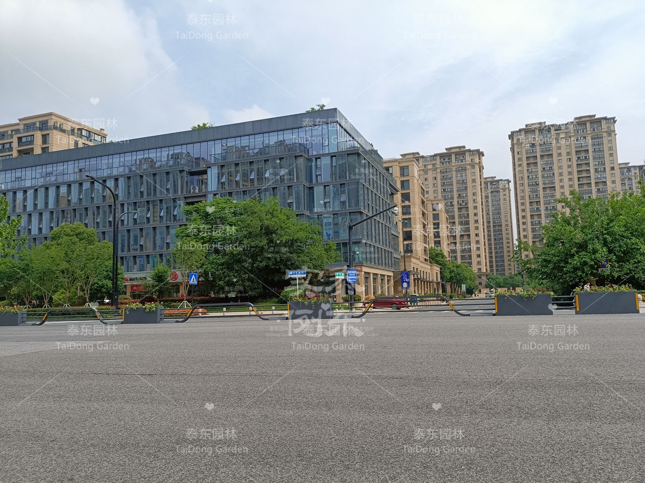 1659580540210241.jpg 03.jpg