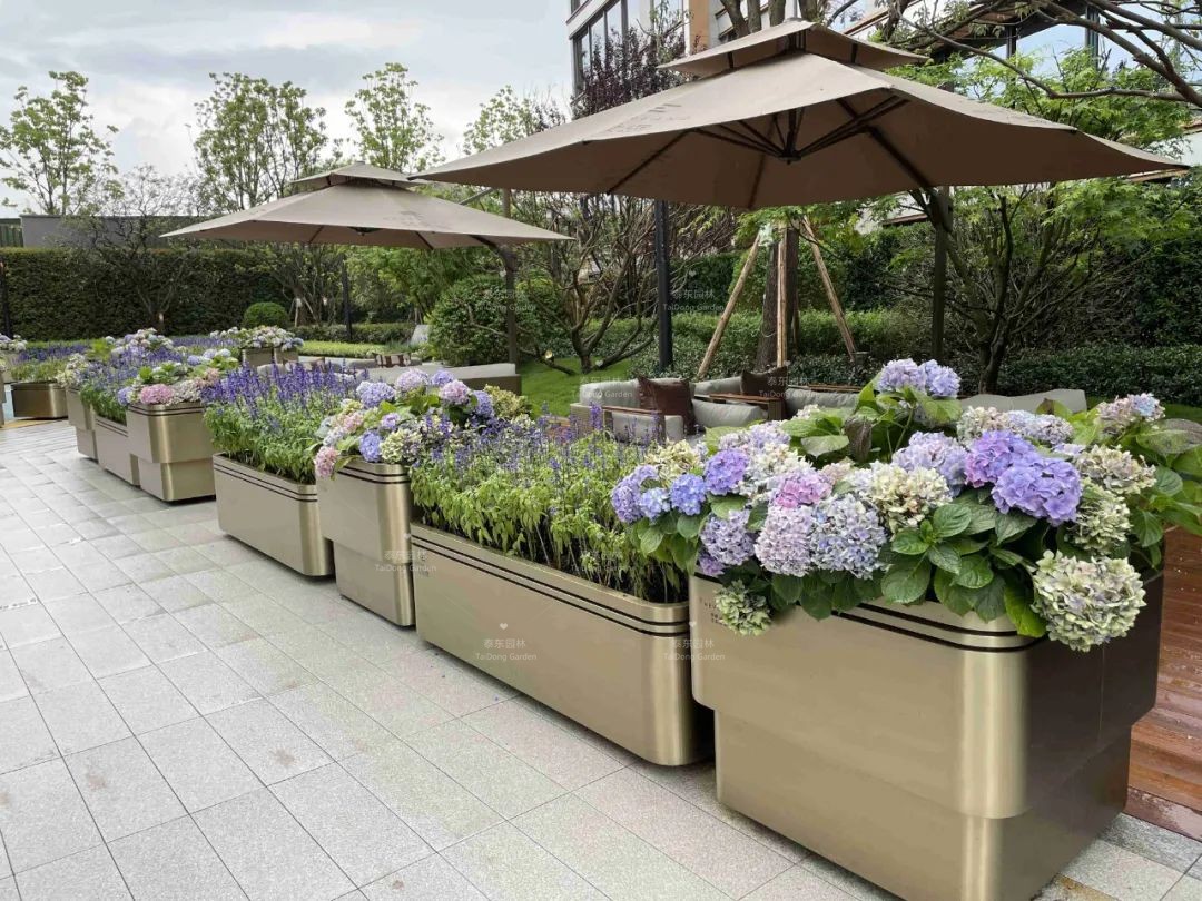 1675043671716505.jpg 花箱